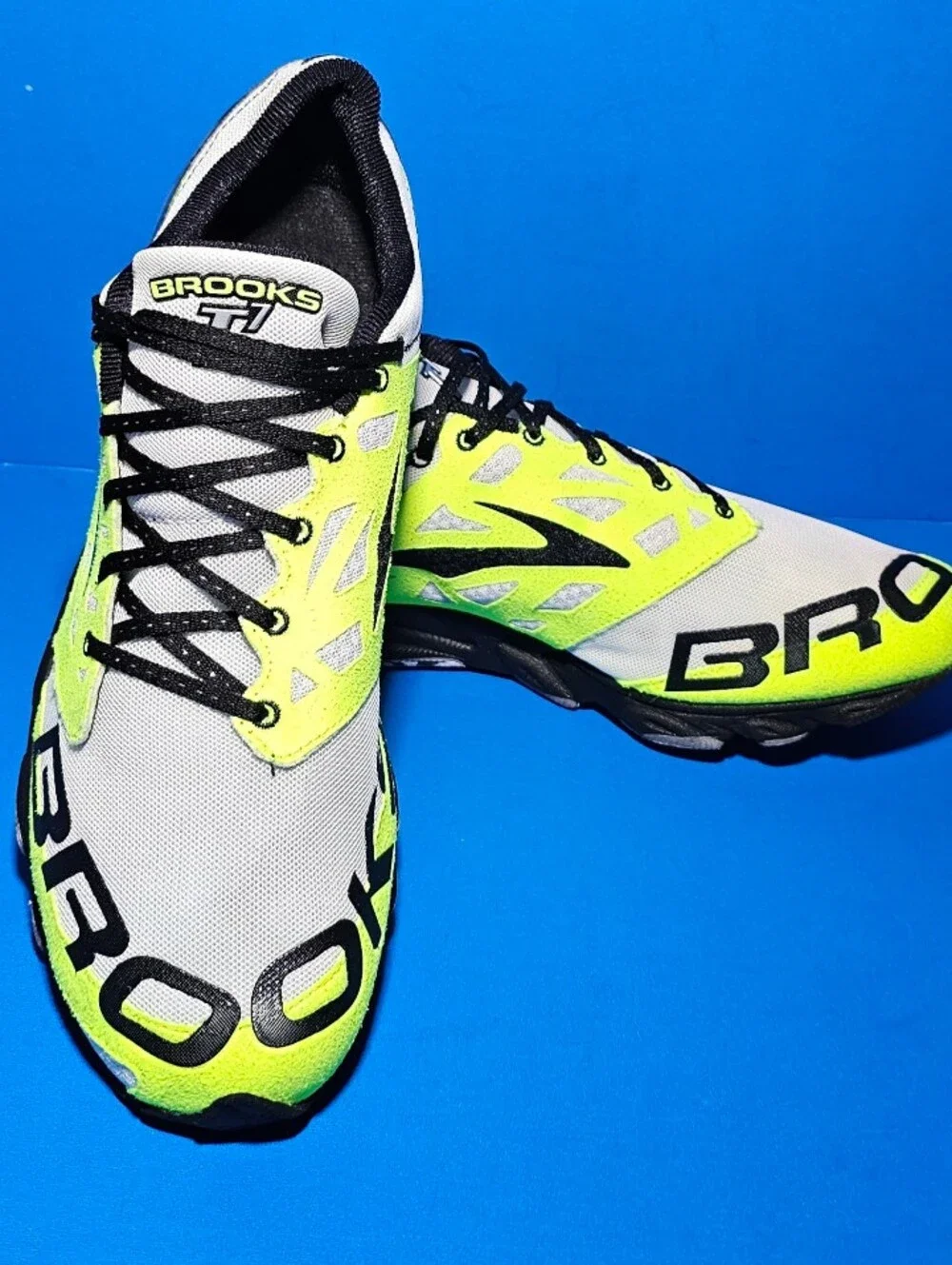 BROOKS T7 Racer  Men's White/Neón Yellow/Black Running Trail Shoes Size 13 US